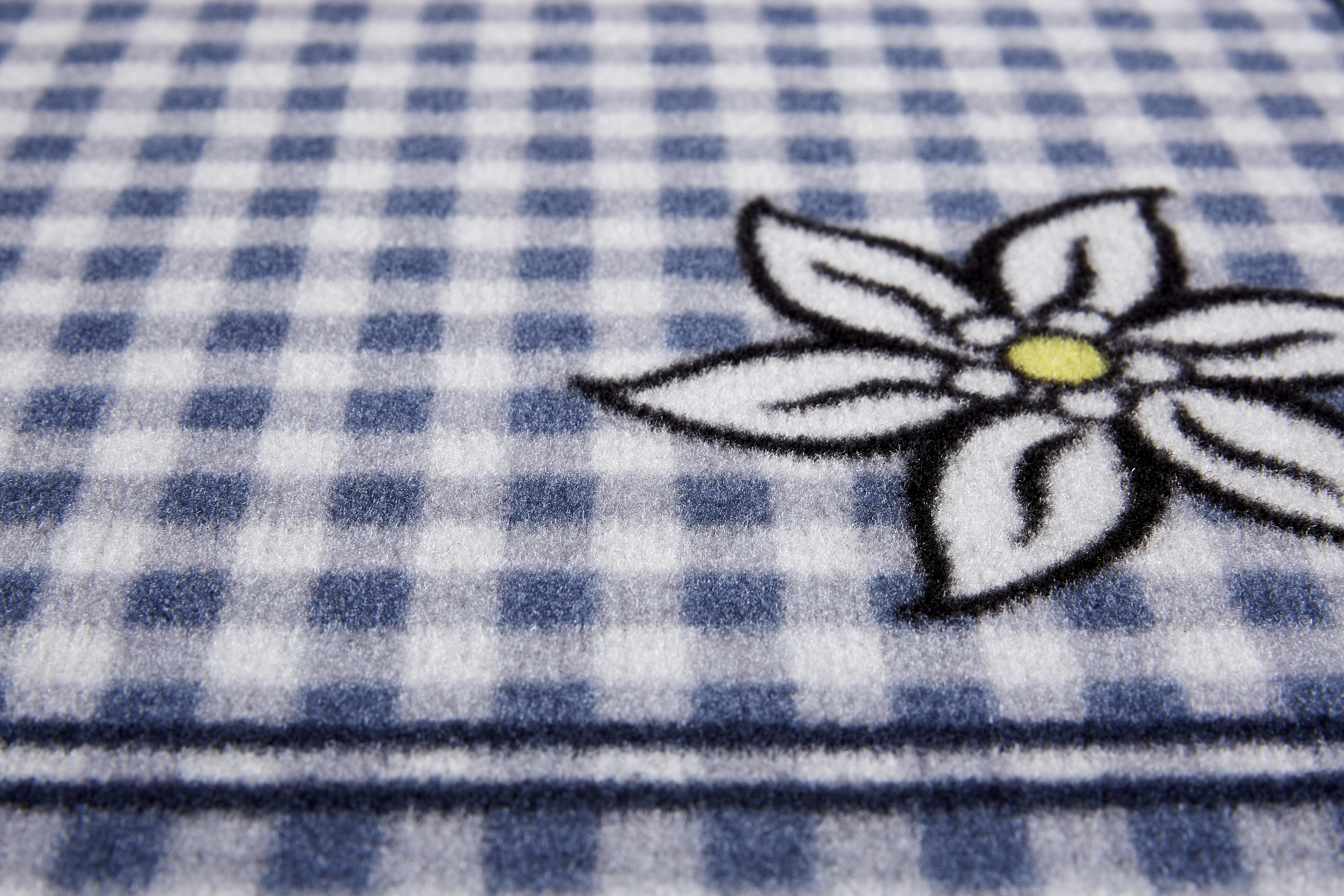 Astra Homelike ca.40x60cm D.070 C.020 Edelweiß Karo b-w Astra Homelike ca.40x60cm D.070 C.020 Edelweiß Karo b-w