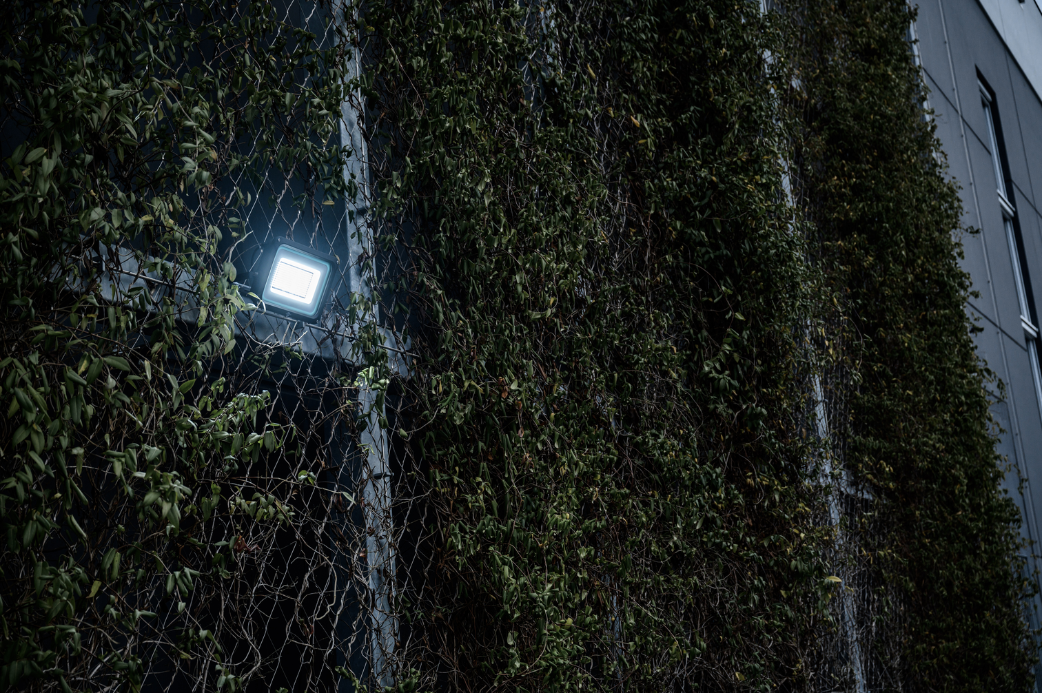 Brennenstuhl LED Strahler JARO 20060 / LED-Leuchte 150W für außen Brennenstuhl LED Strahler JARO 20060 / LED-Leuchte 150W für außen