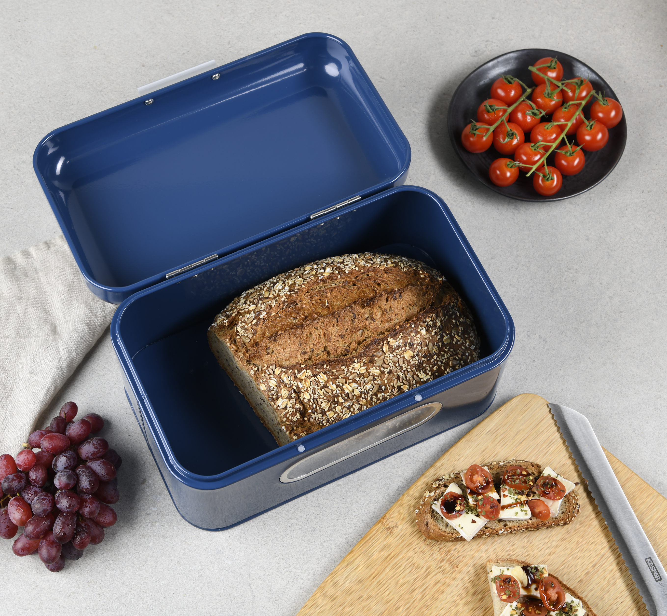 Kesper Brotkasten, Metall, blau, 30 x 18 x 15,4 cm Kesper Brotkasten, Metall, blau, 30 x 18 x 15,4 cm