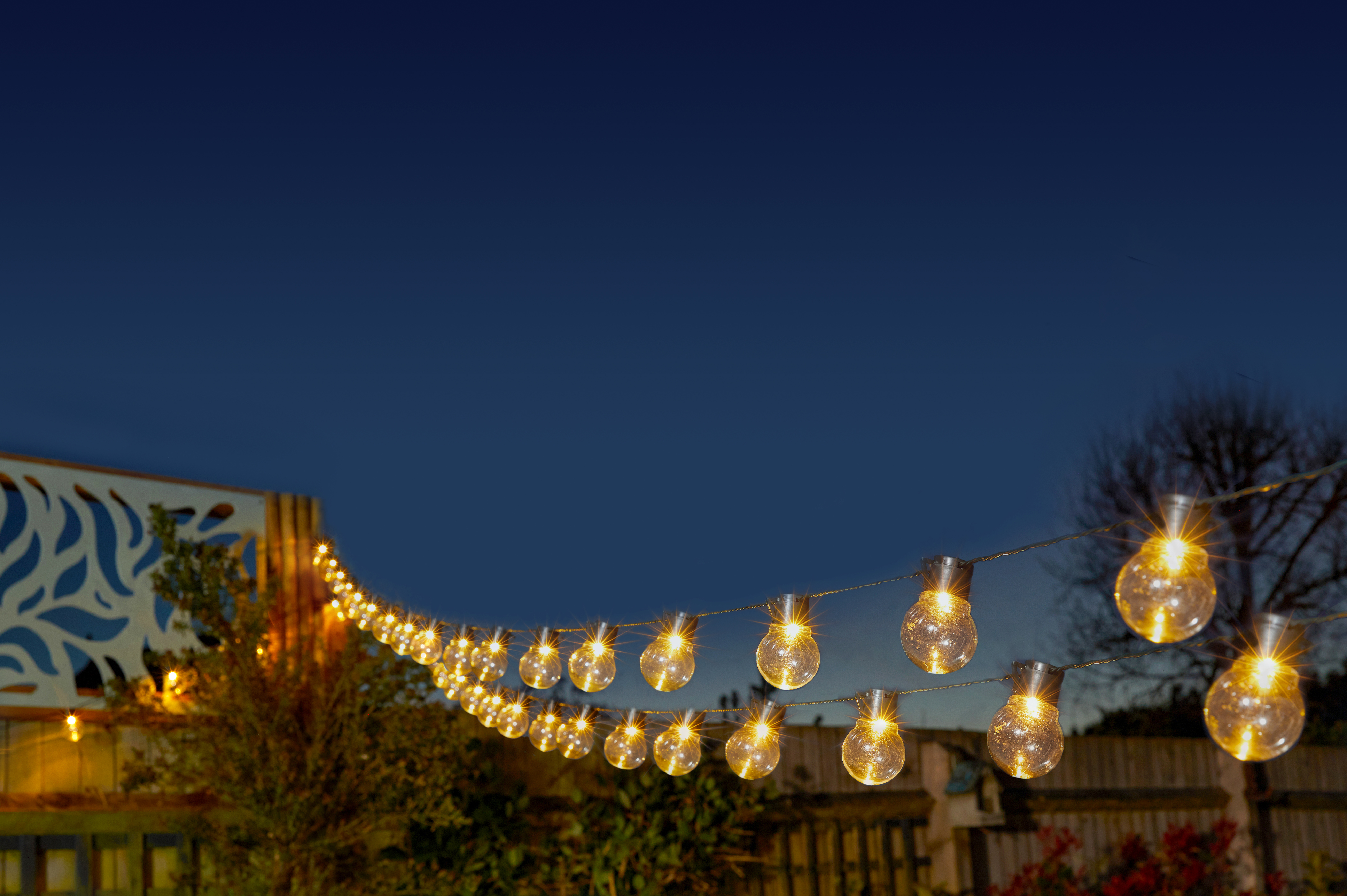 Smart Garden GloBulb Solarlichterkette, 40 Glühbirnen Smart Garden GloBulb Solarlichterkette, 40 Glühbirnen