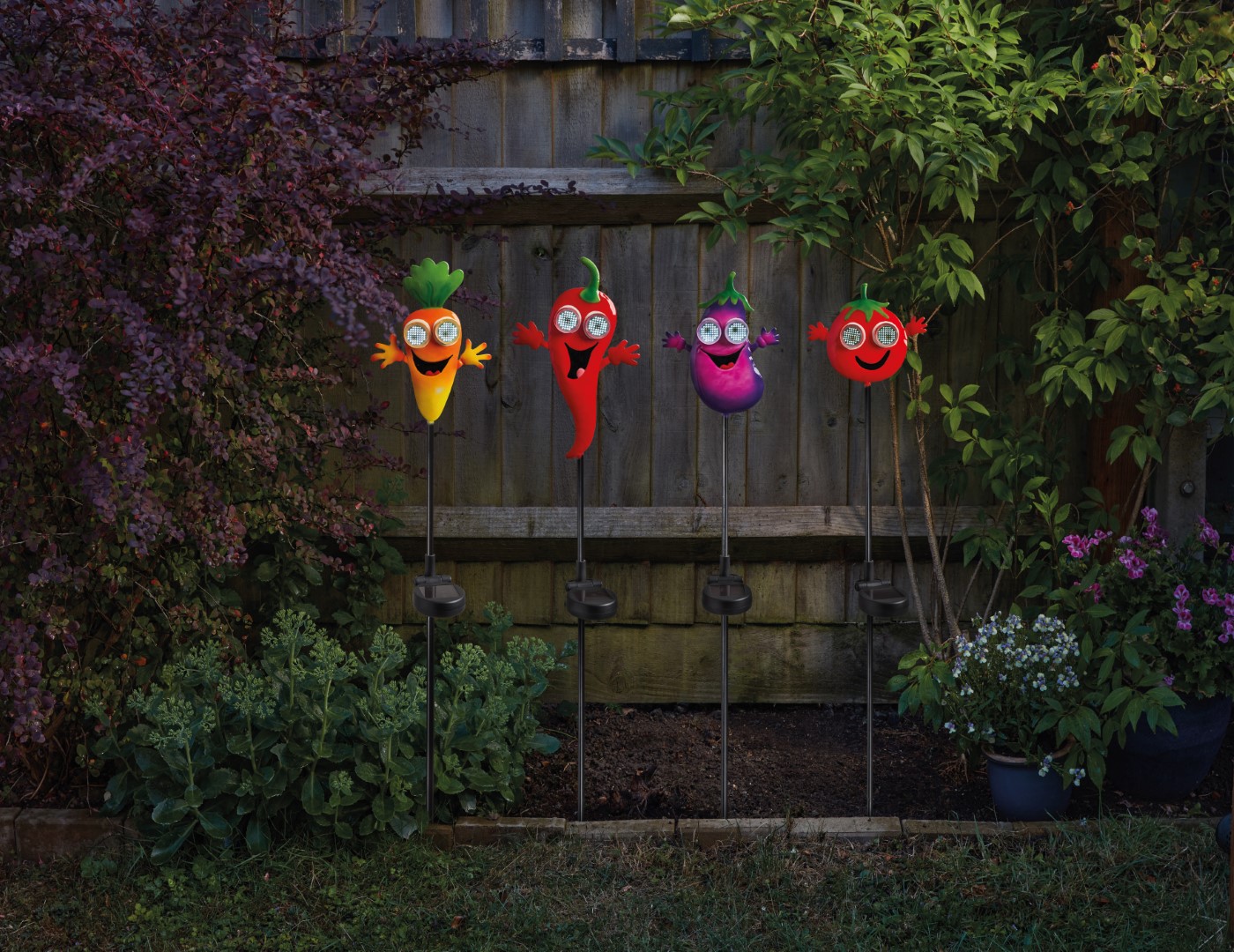 Smart Garden Blinkin Stakes