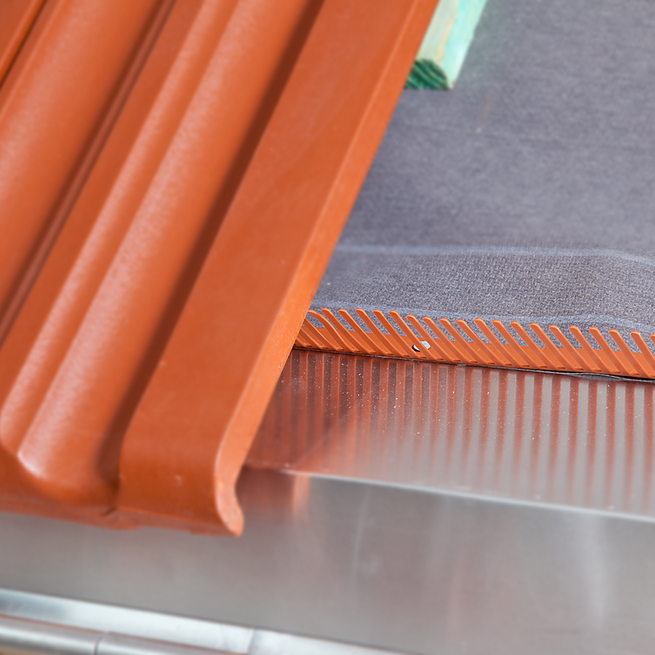 149642-1 Sarei Traufenkamm, 1 m