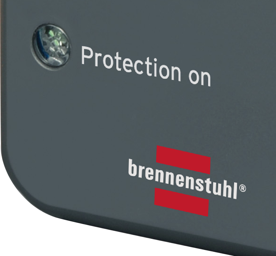 Brennenstuhl Steckdosenadapter mit Überspannungsschutz 13.500 A