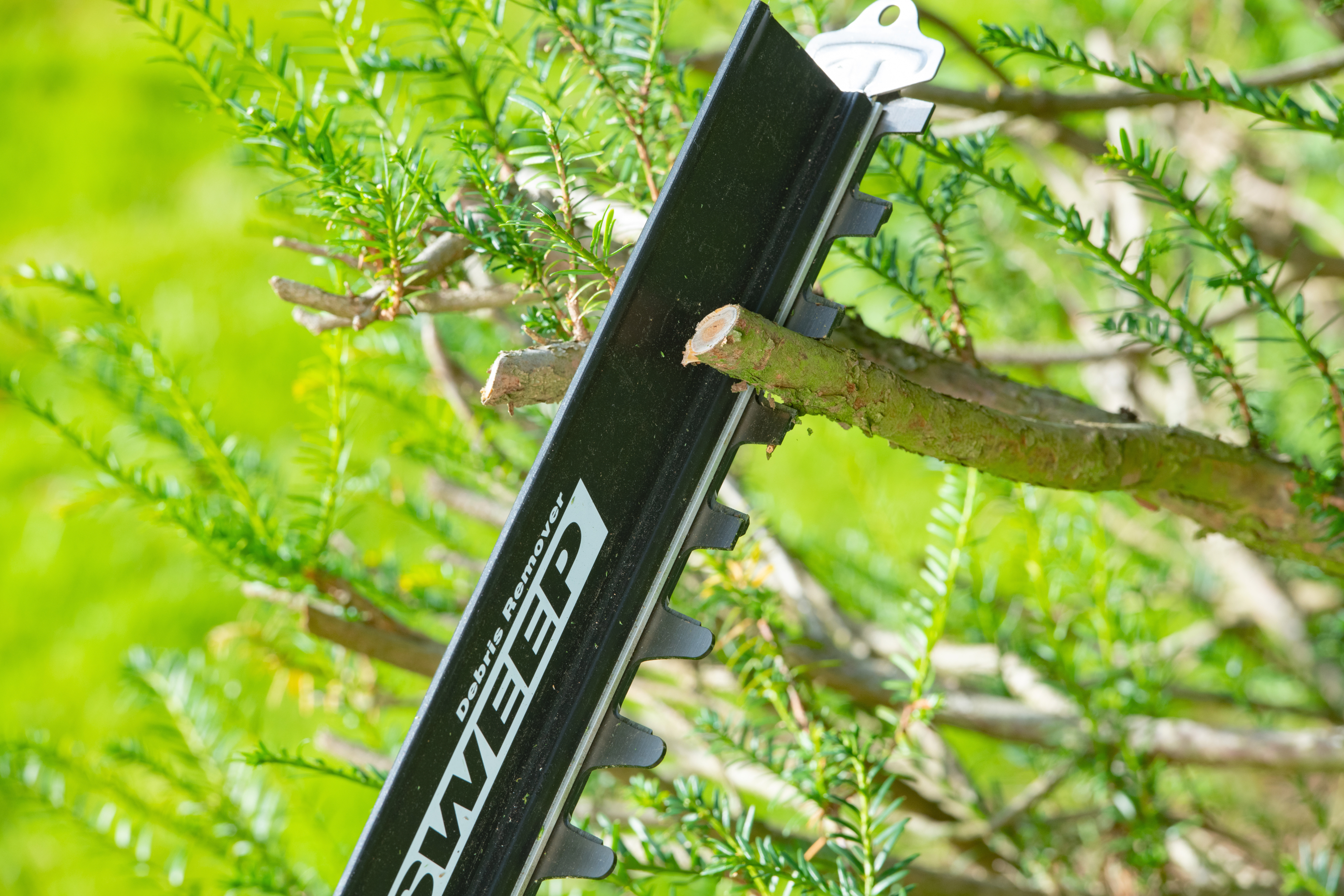 Ryobi 18 V ONE+ HP Brushless Akku-Heckenschere RY18HTX60A-0, ohne Akku und Ladegerät