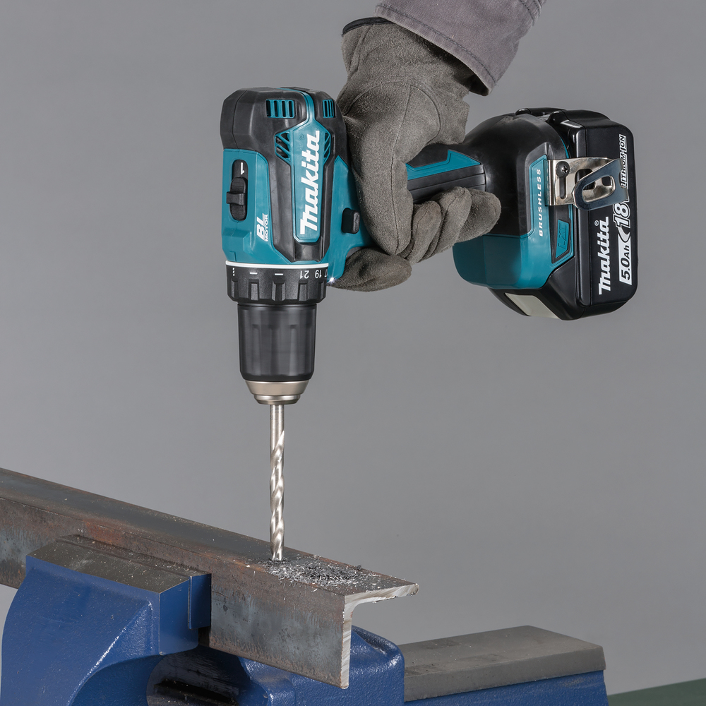 Makita Akku-Bohrschrauber DDF485, inkl. 5Ah und 18V Akku & Ladegerät