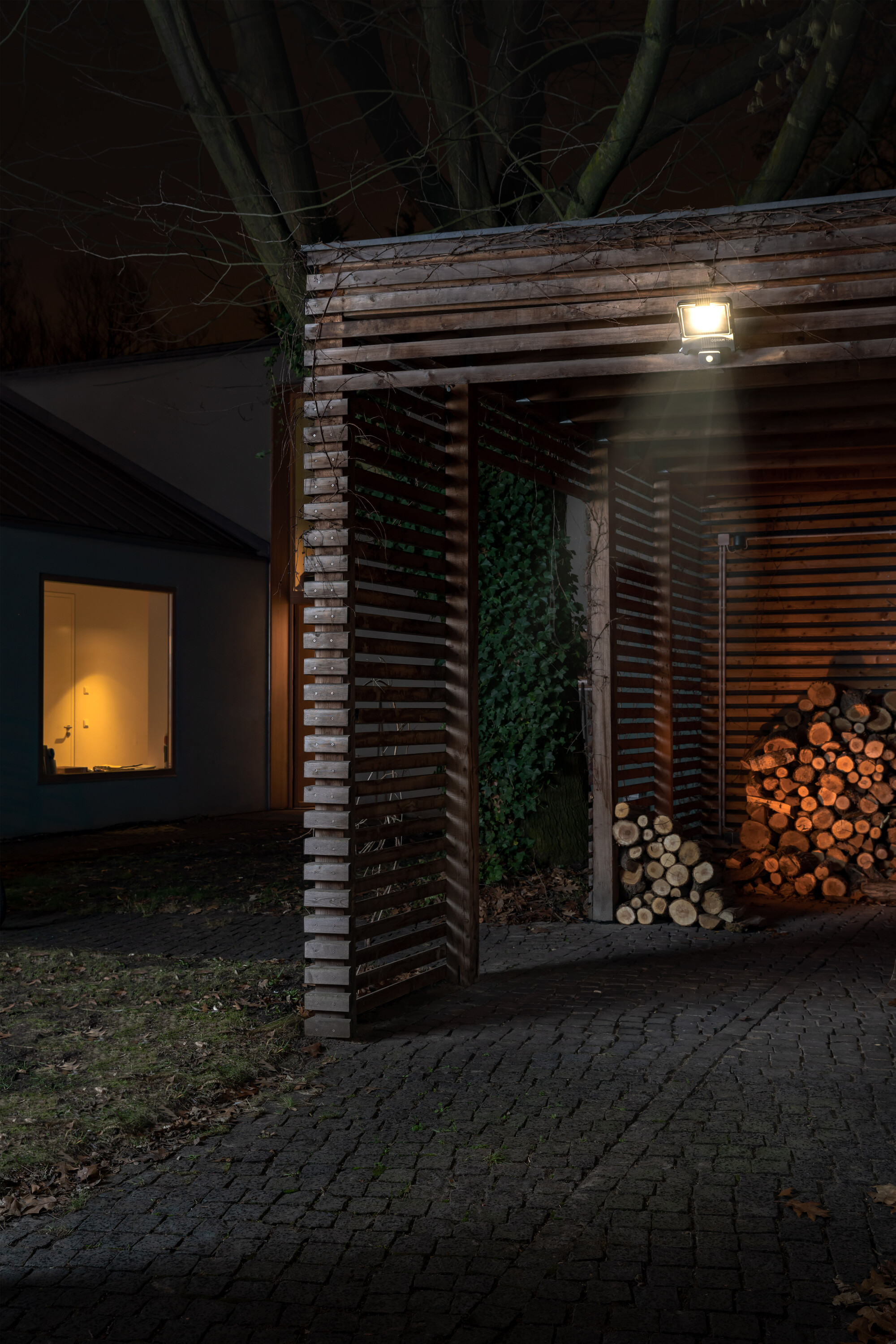 Osram LED Fluter mit Sensor, 10W, Kaltweiß