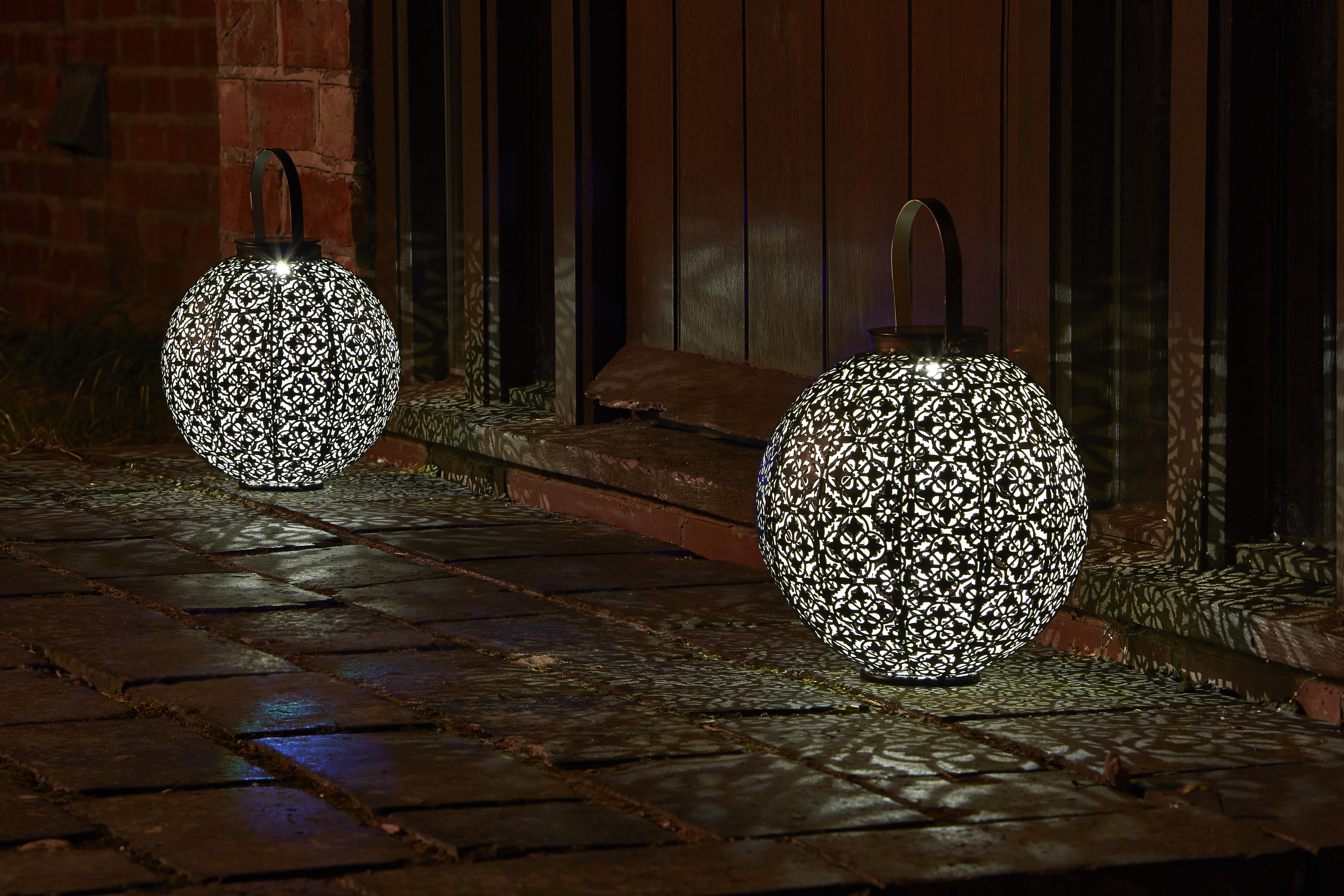 Smart Garden Solarlaterne Damasque, 23,5 x 22,5 cm Smart Garden Solarlaterne Damasque, 23,5 x 22,5 cm