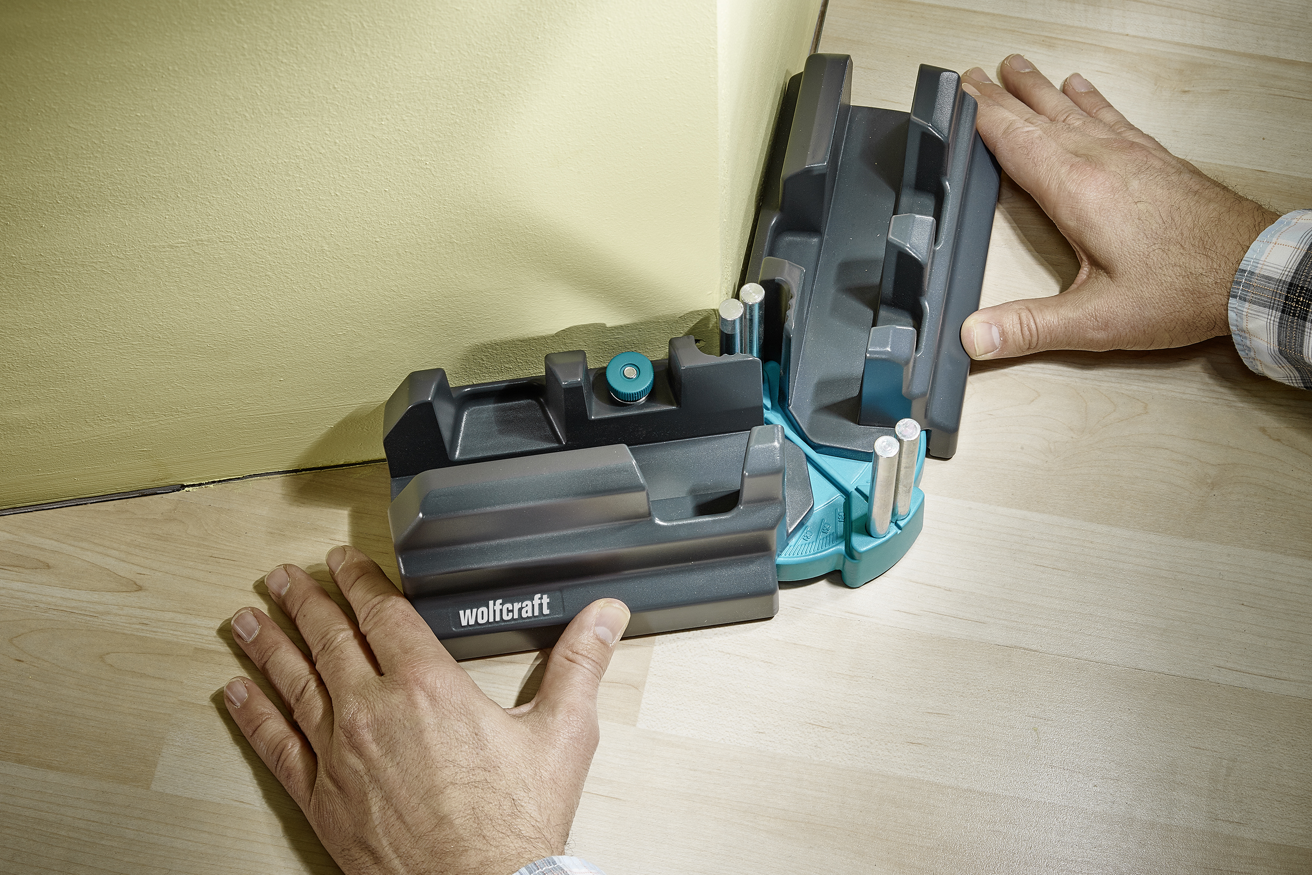 4006885694828_6948200_03_user_original wolfcraft Schmiege- Schneidlade, 100mm